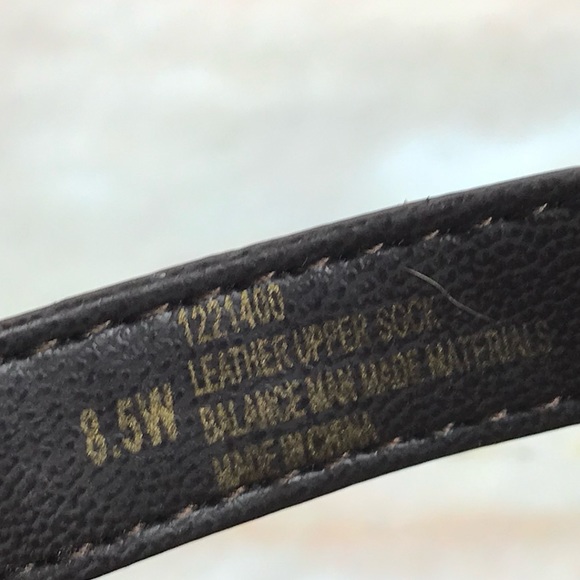 New listing!! Sofft Heeled Ankle-strap Sandal Brown Crocodile Embossed Leather - Picture 9 of 10